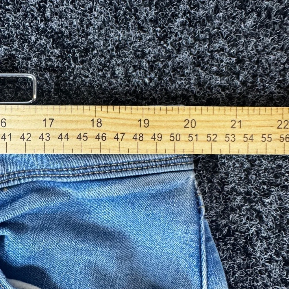 Levis 512 Perfectly Shaping Straight Leg Jeans Light Wash Plus Size 22W Stretch